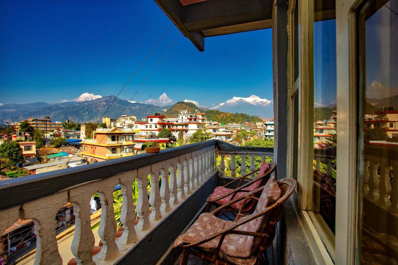 Hotel Grand Holiday Pokhara Esterno foto