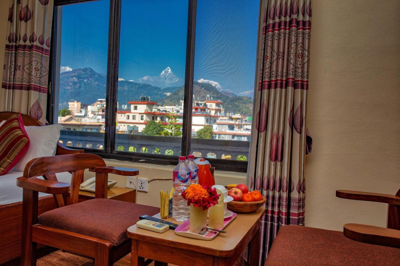 Hotel Grand Holiday Pokhara Esterno foto