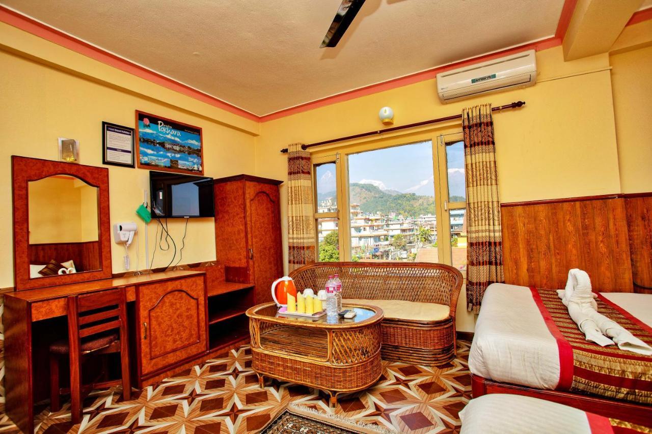 Hotel Grand Holiday Pokhara Esterno foto